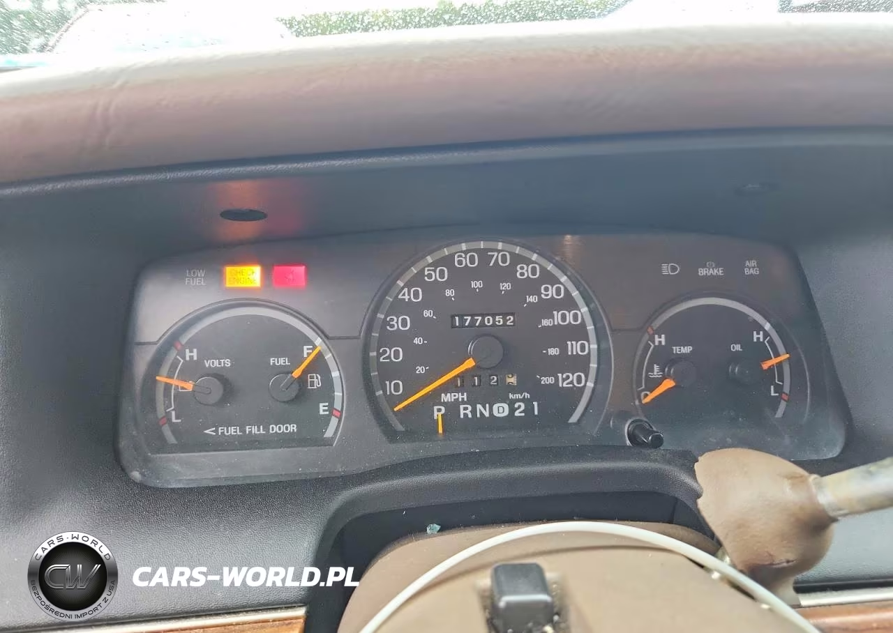 1997 Ford Crown Victoria Lx VIN:2FALP74WXVX210474 - 9