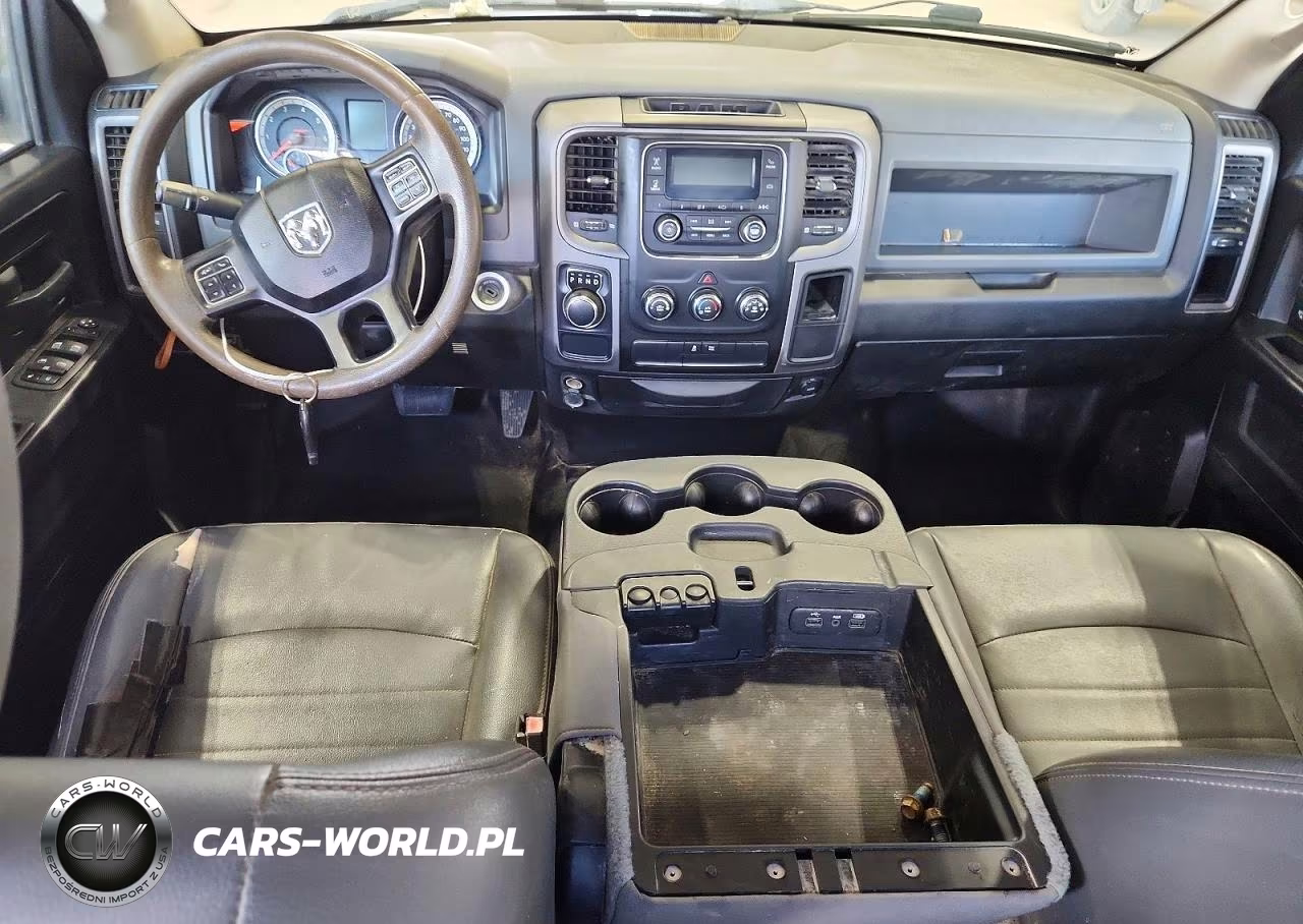 2019 Ram 1500 Classic Tradesman VIN:1C6RR6FG2KS685721 - 8