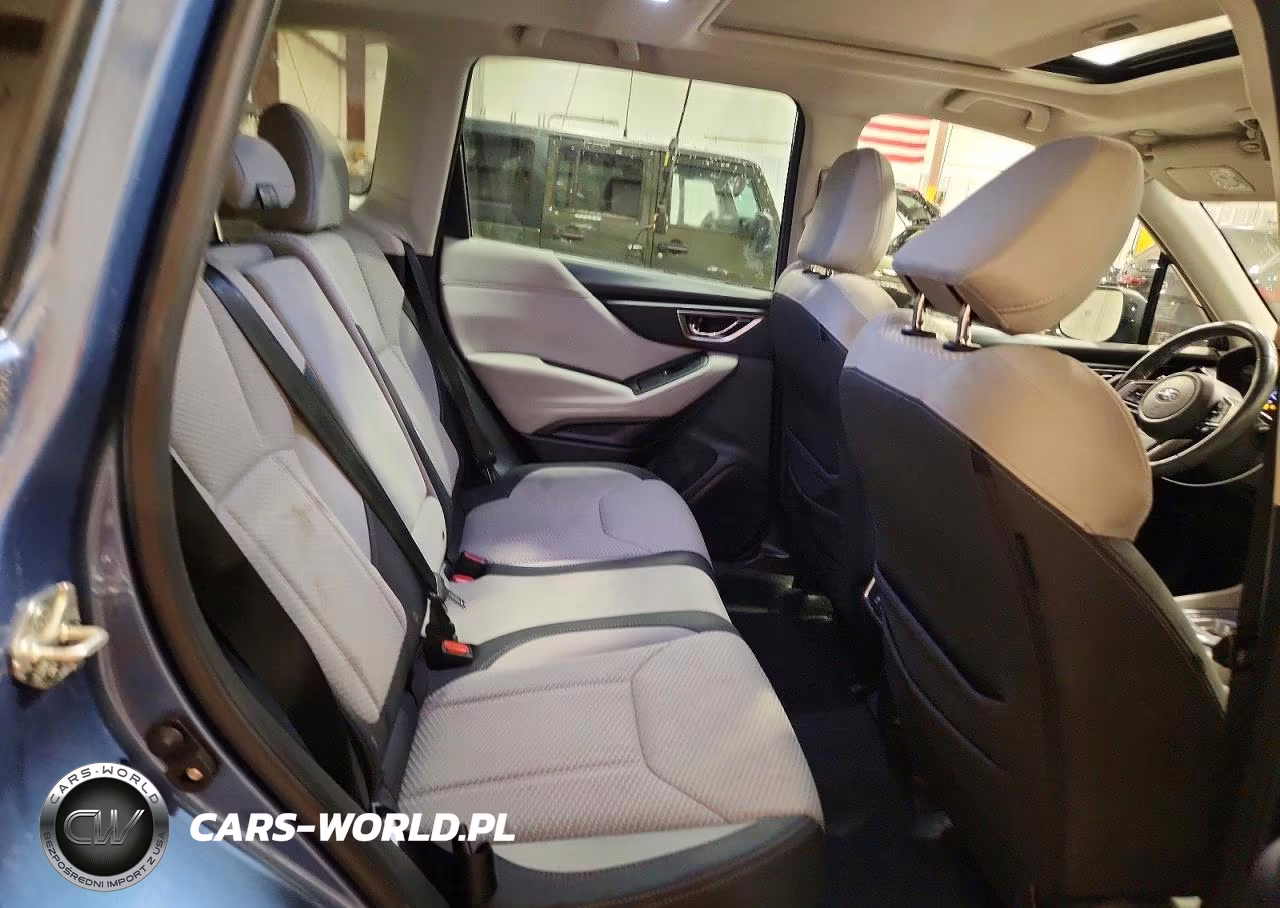 2022 Subaru Forester Premium VIN:JF2SKAEC0NH418578 - 10