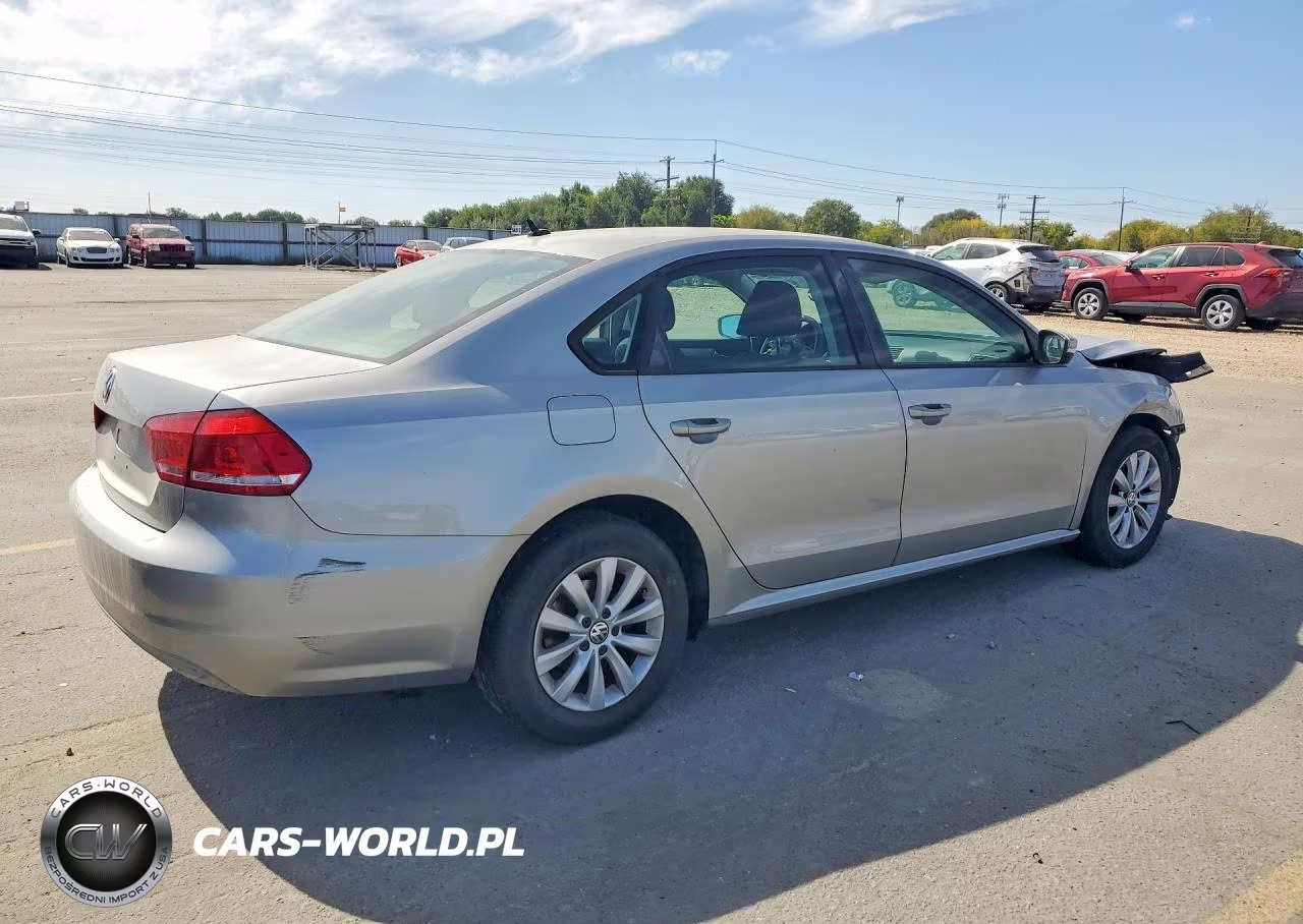 2013 Volkswagen Passat S VIN:1VWAP7A33DC050717 - 3
