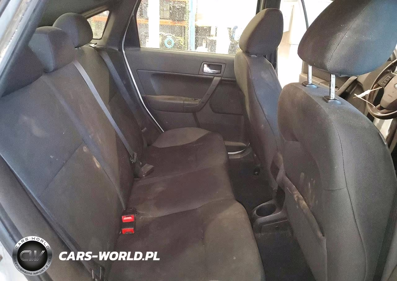 2010 Ford Focus Ses VIN:1FAHP3GN5AW273098 - 10