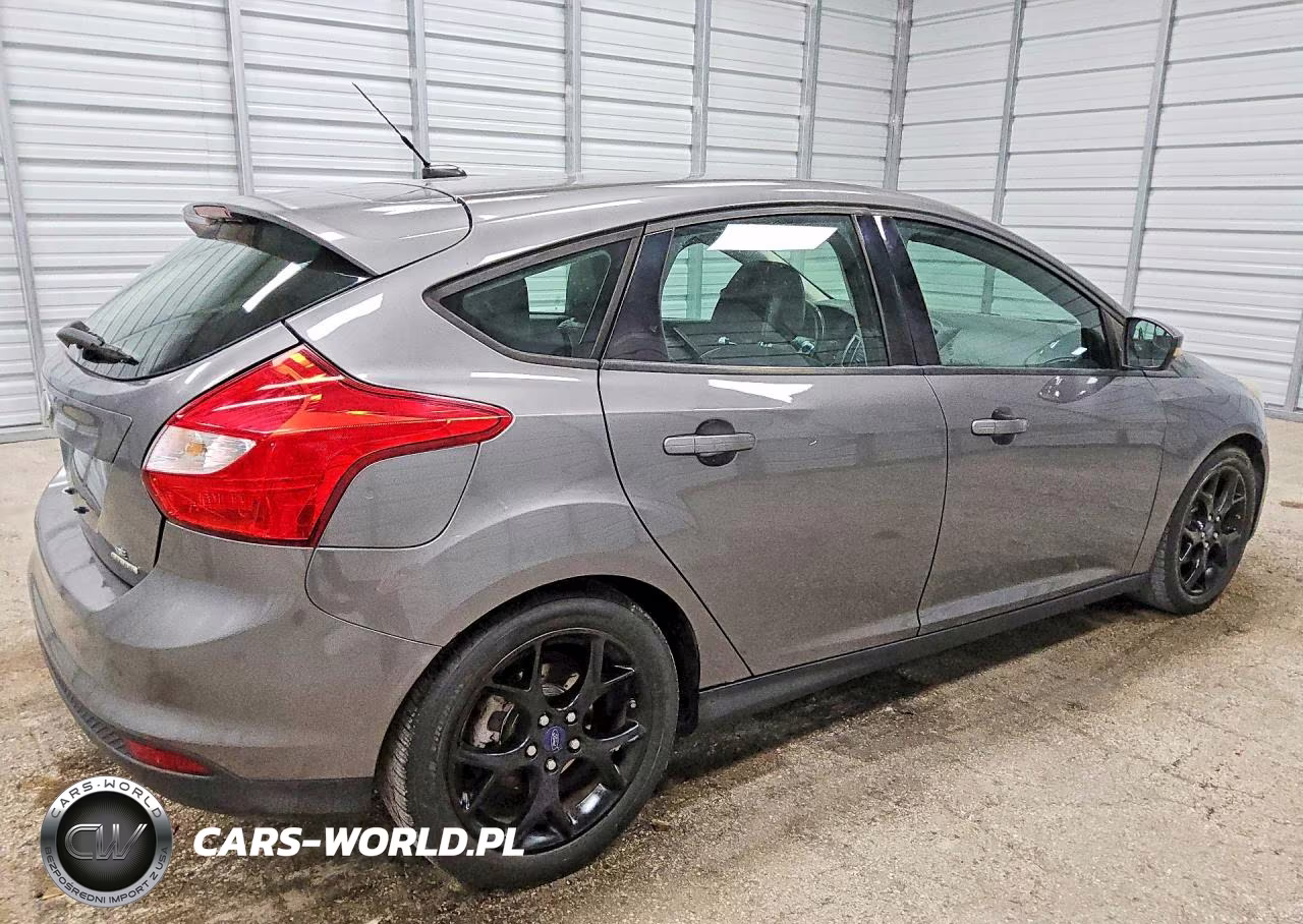 2014 Ford Focus Se VIN:1FADP3K22EL269626 - 3