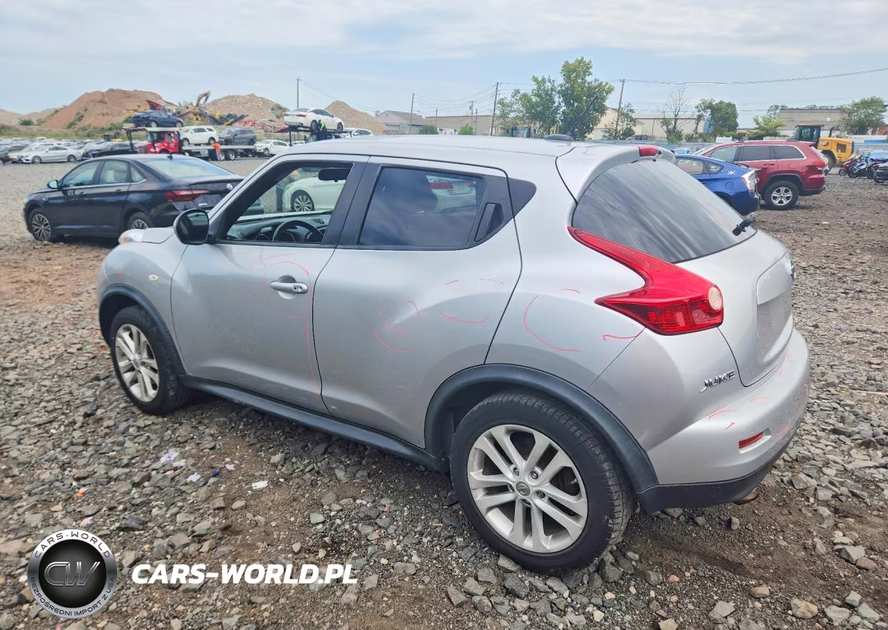 2013 Nissan Juke S VIN:JN8AF5MV2DT211764 - 2