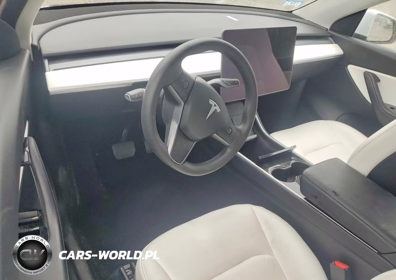 2020 Tesla Model Y VIN:5YJYGDEE8LF049477 - 8