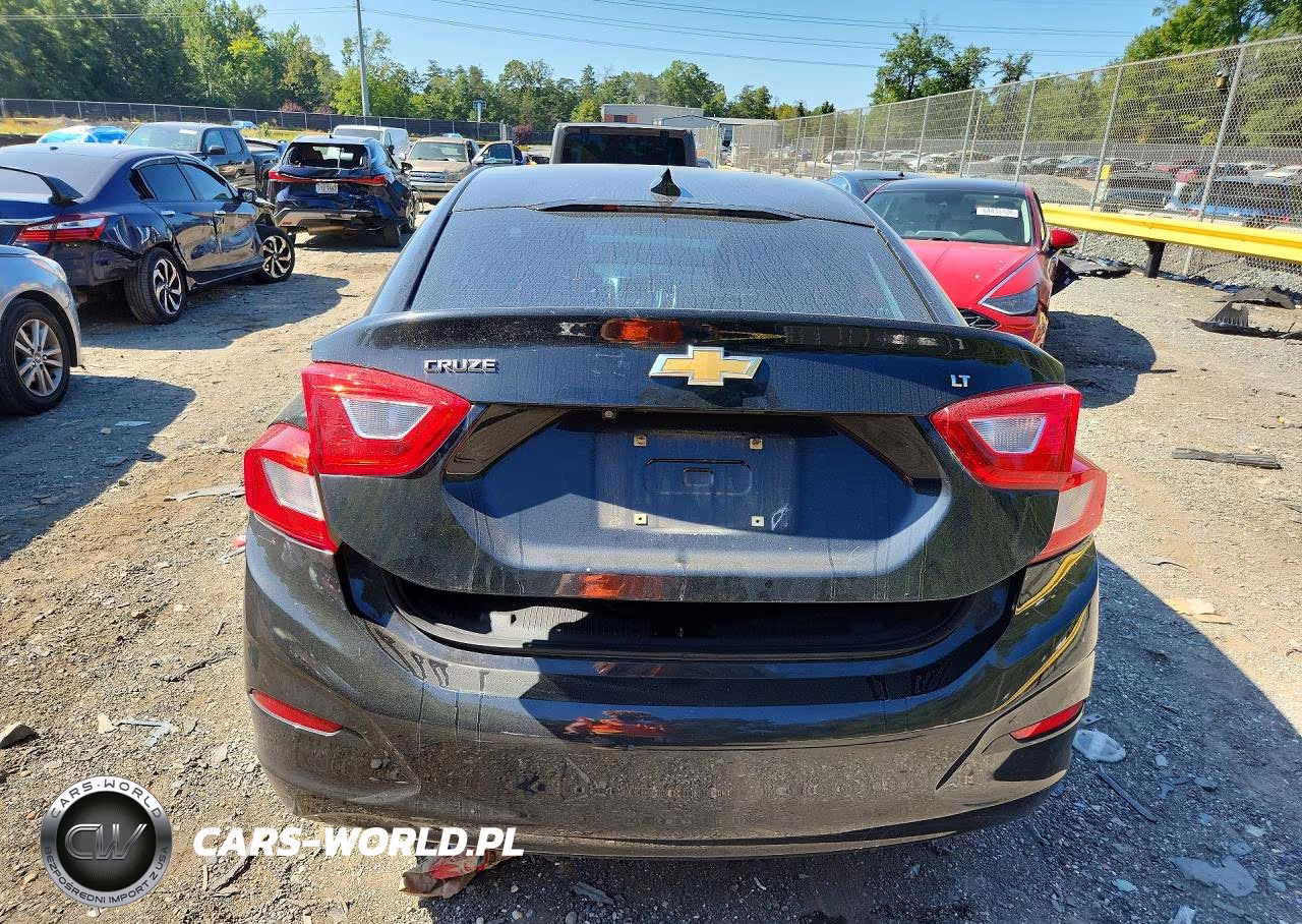 2017 Chevrolet Cruze Lt VIN:1G1BE5SM2H7223563 - 6