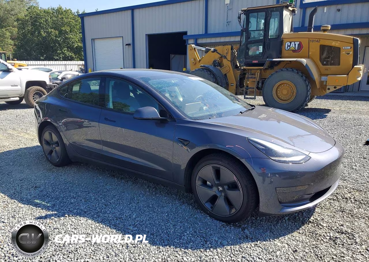 2023 Tesla Model 3 VIN:5YJ3E1EAXPF695444 - 4