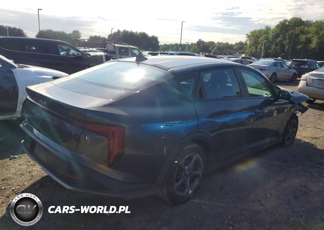 2025 Kia K4 Lxs VIN:3KPFT4DEXSE093800 - 3