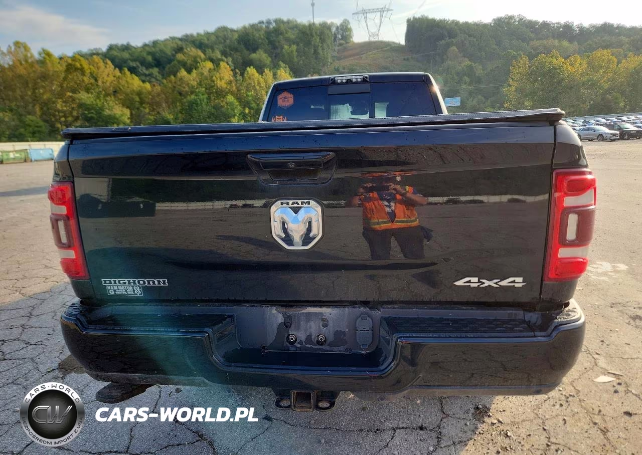 2020 Ram 3500 Big Horn VIN:3C63R3HL1LG177571 - 10