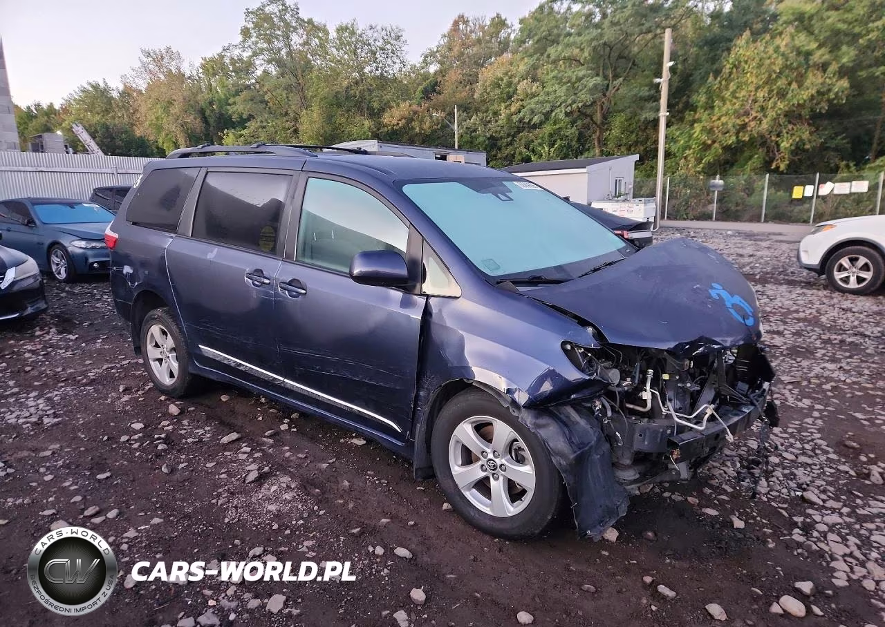 2020 Toyota Sienna Le VIN:5TDKZ3DC3LS022385 - 4