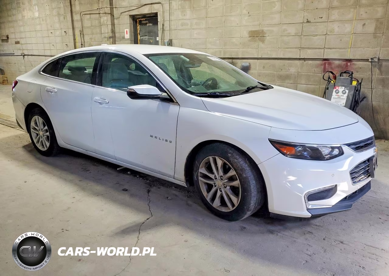 2018 Chevrolet Malibu Lt VIN:1G1ZD5ST0JF192351 - 4
