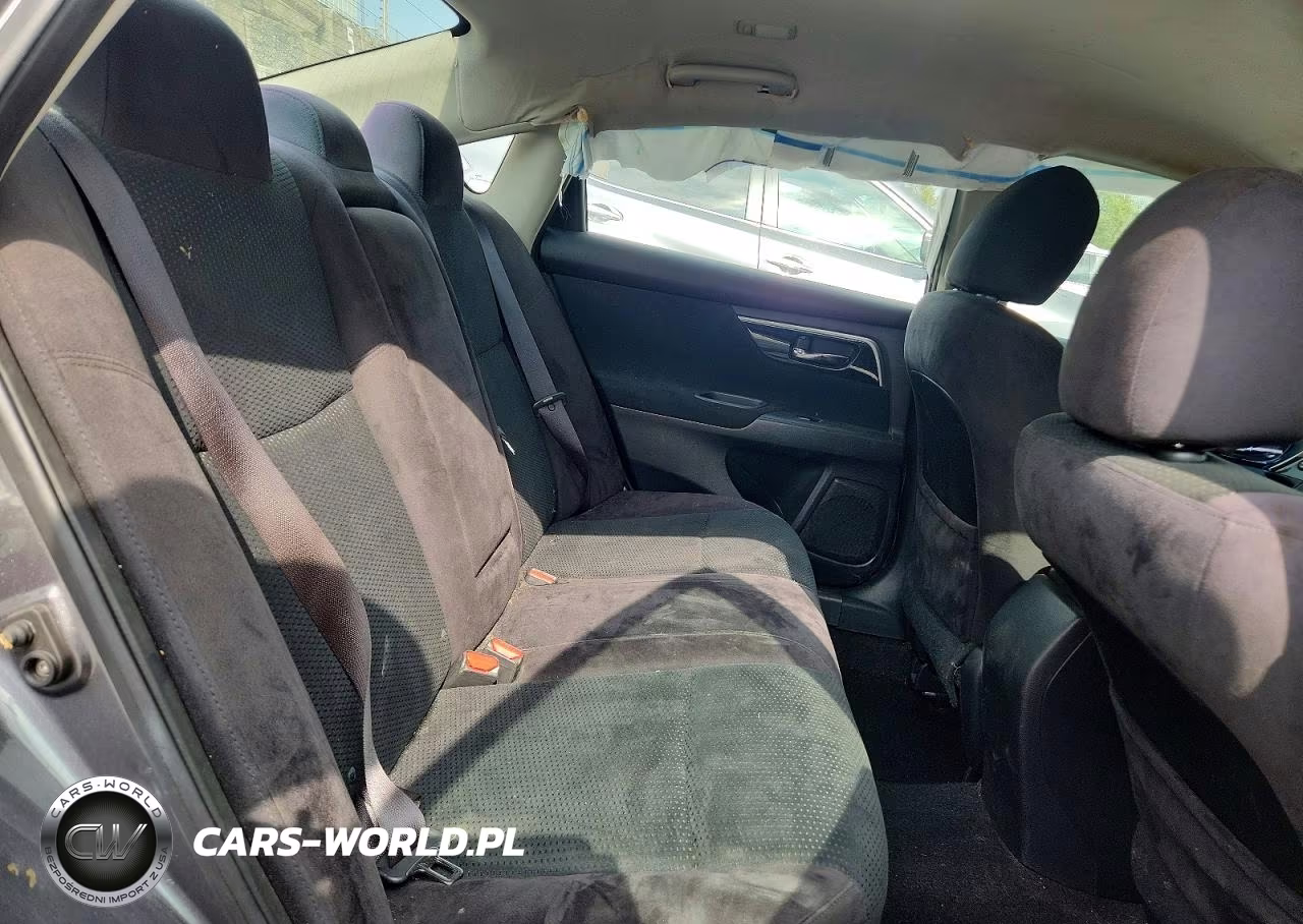 2014 Nissan Altima 2.5 S VIN:1N4AL3AP8EN355300 - 10