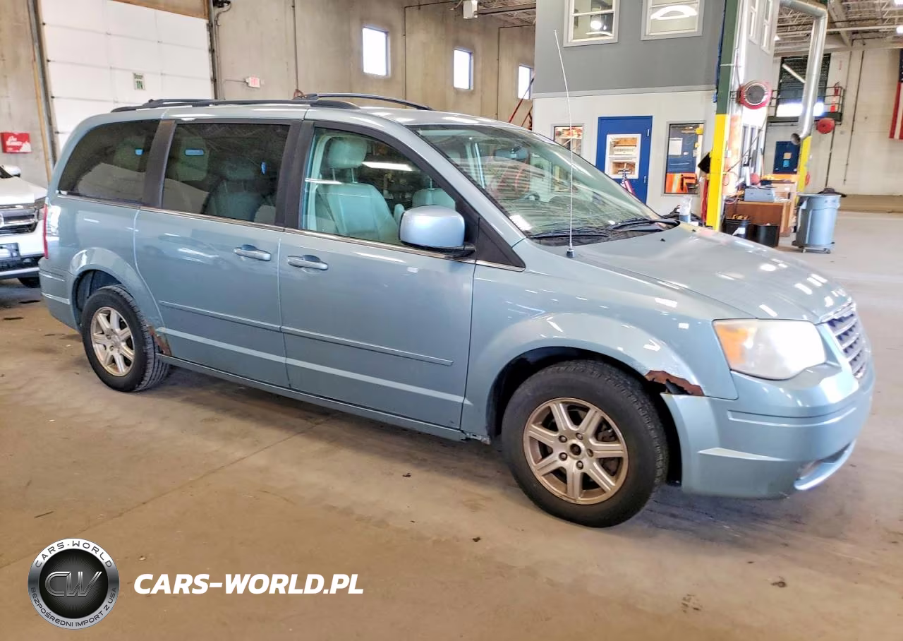 2008 Chrysler Town & Country Touring VIN:2A8HR54P38R675185 - 4