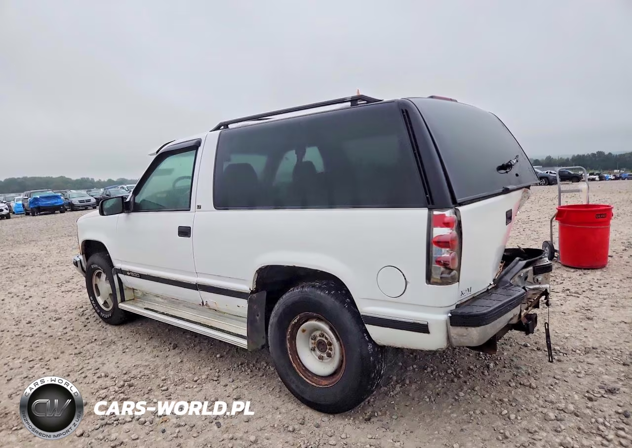 1996 Chevrolet Tahoe K1500 VIN:3GNEK18R3TG109178 - 2