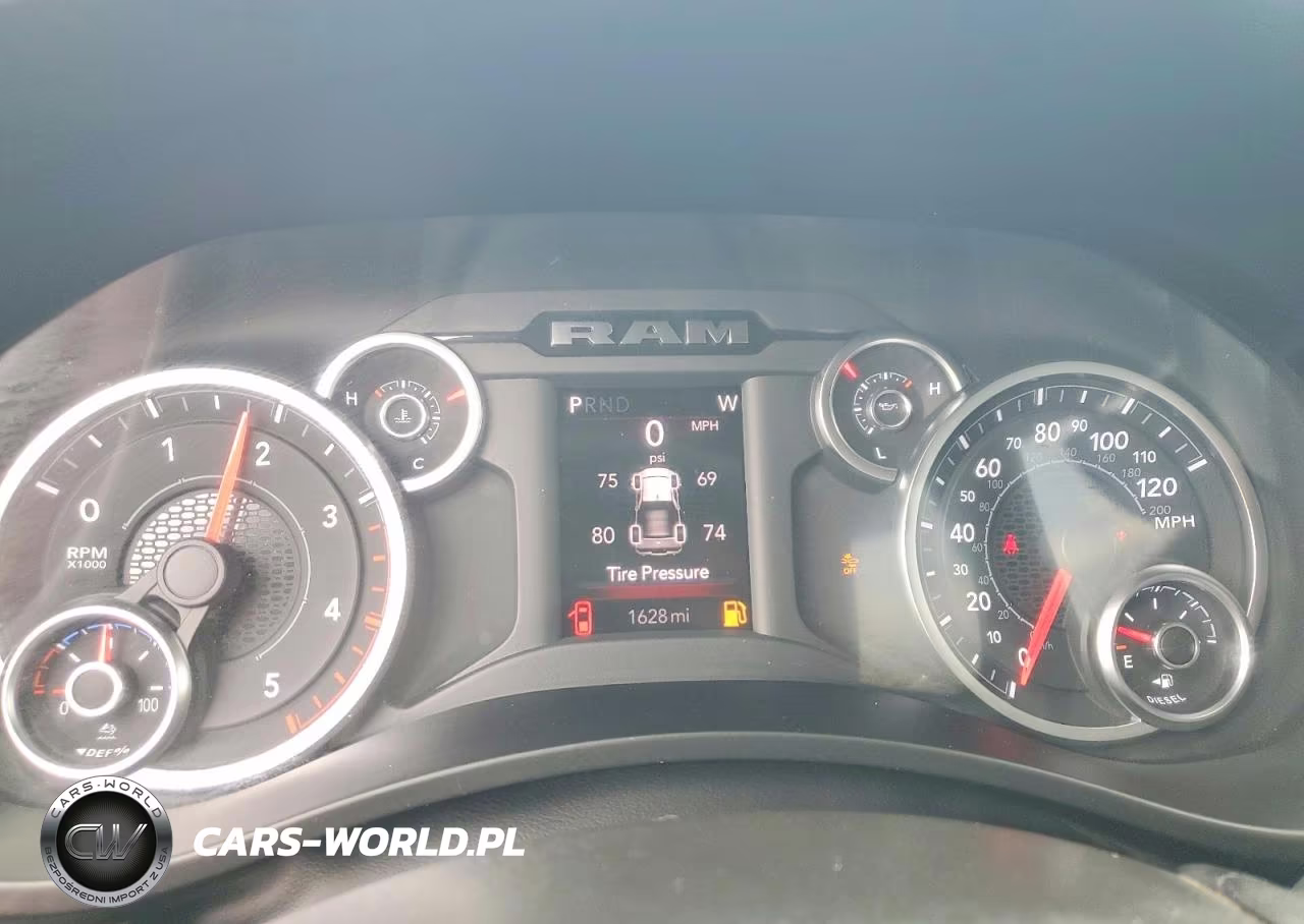 2026 Ram 3500 Tradesman VIN:3C63R3GLXTG218281 - 9