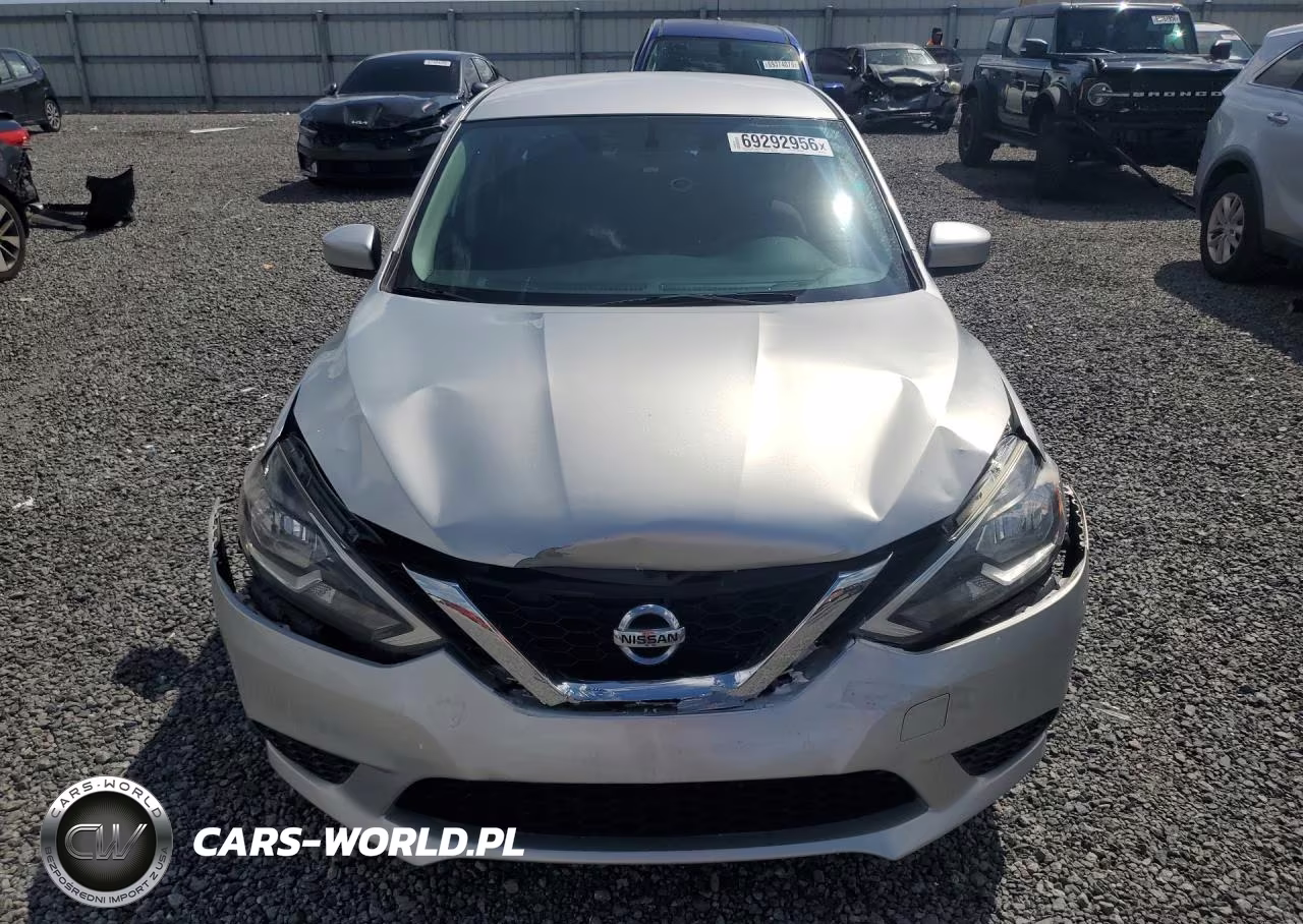 2017 Nissan Sentra S VIN:3N1AB7AP9HY204044 - 5