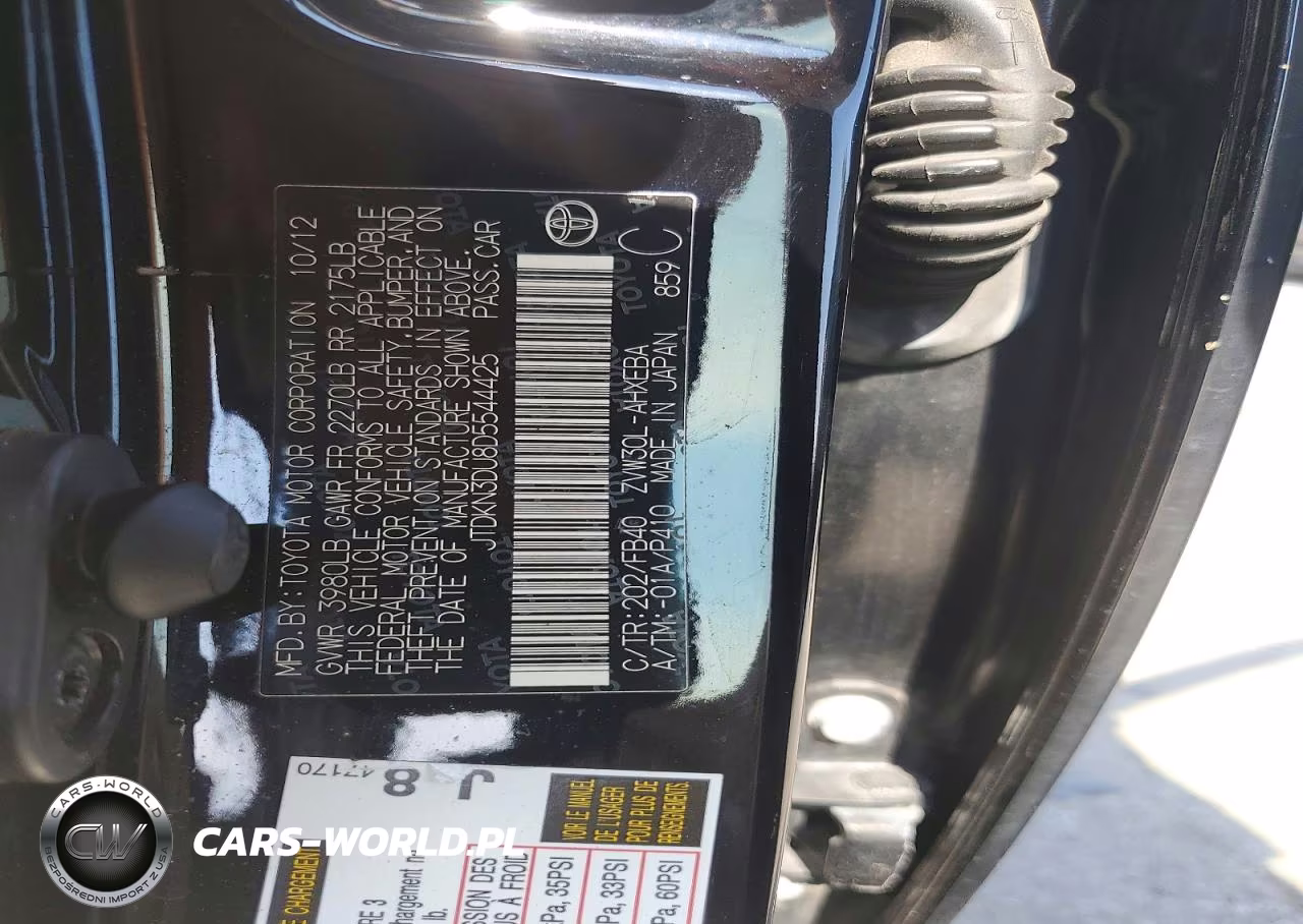 2013 Toyota Prius Two VIN:JTDKN3DU8D5544425 - 12