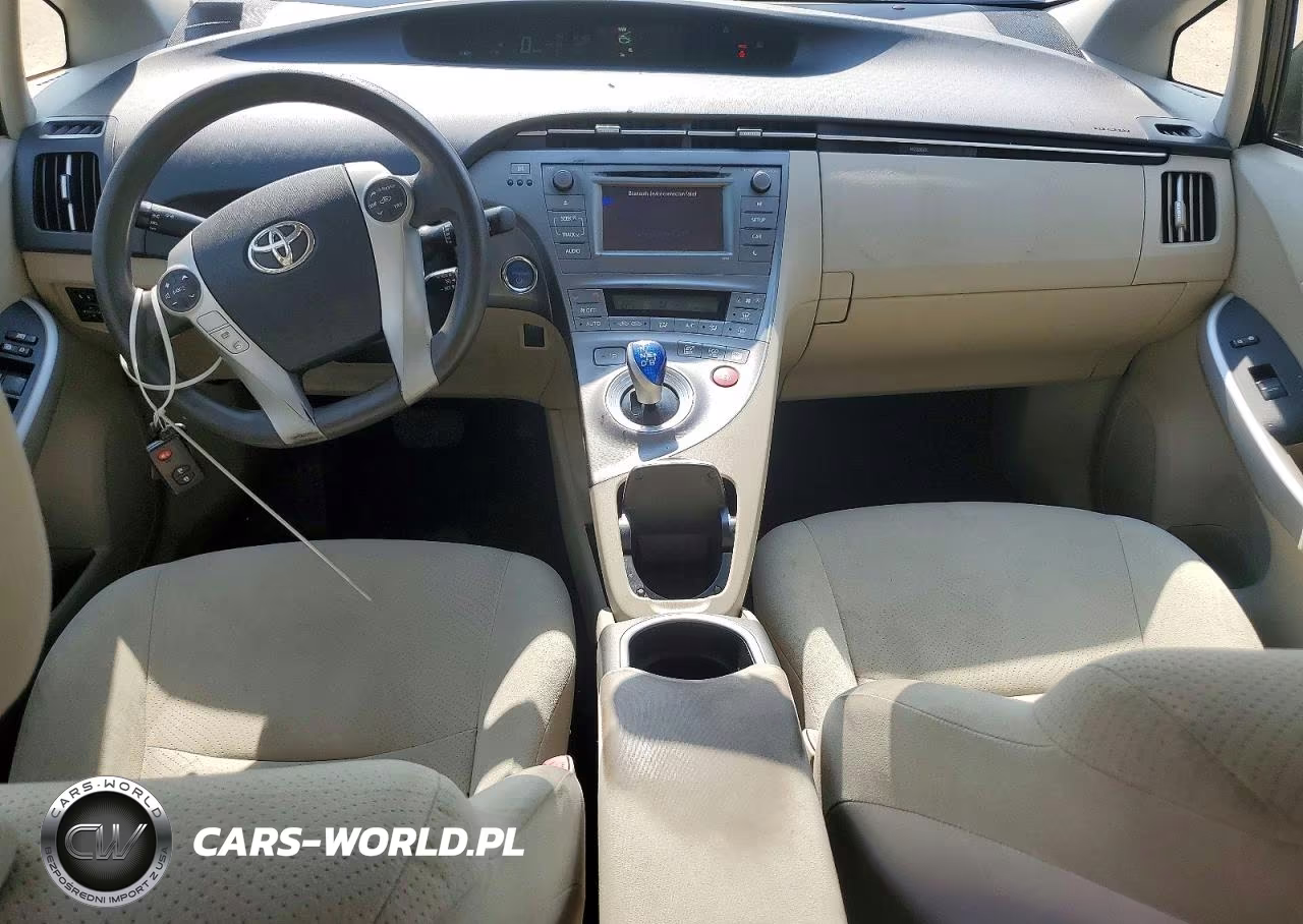 2013 Toyota Prius Two VIN:JTDKN3DU8D5544425 - 8