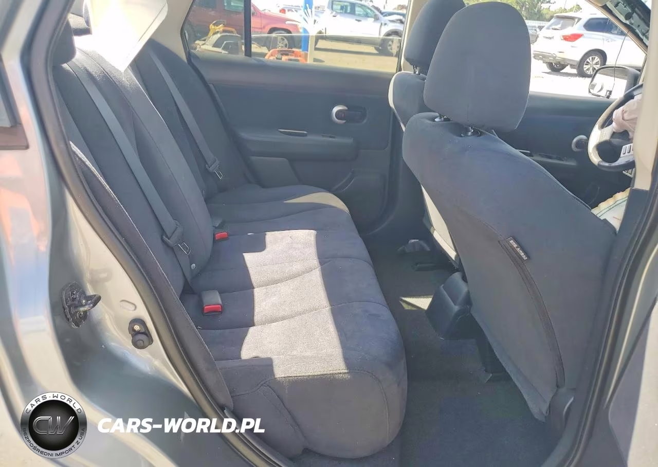 2008 Nissan Versa 1.8 S VIN:3N1BC11E78L405158 - 10