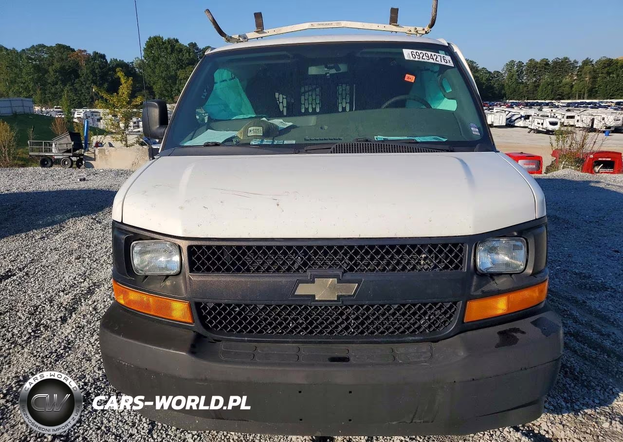 2017 Chevrolet Express G2500 VIN:1GCWGAFF7H1221463 - 5