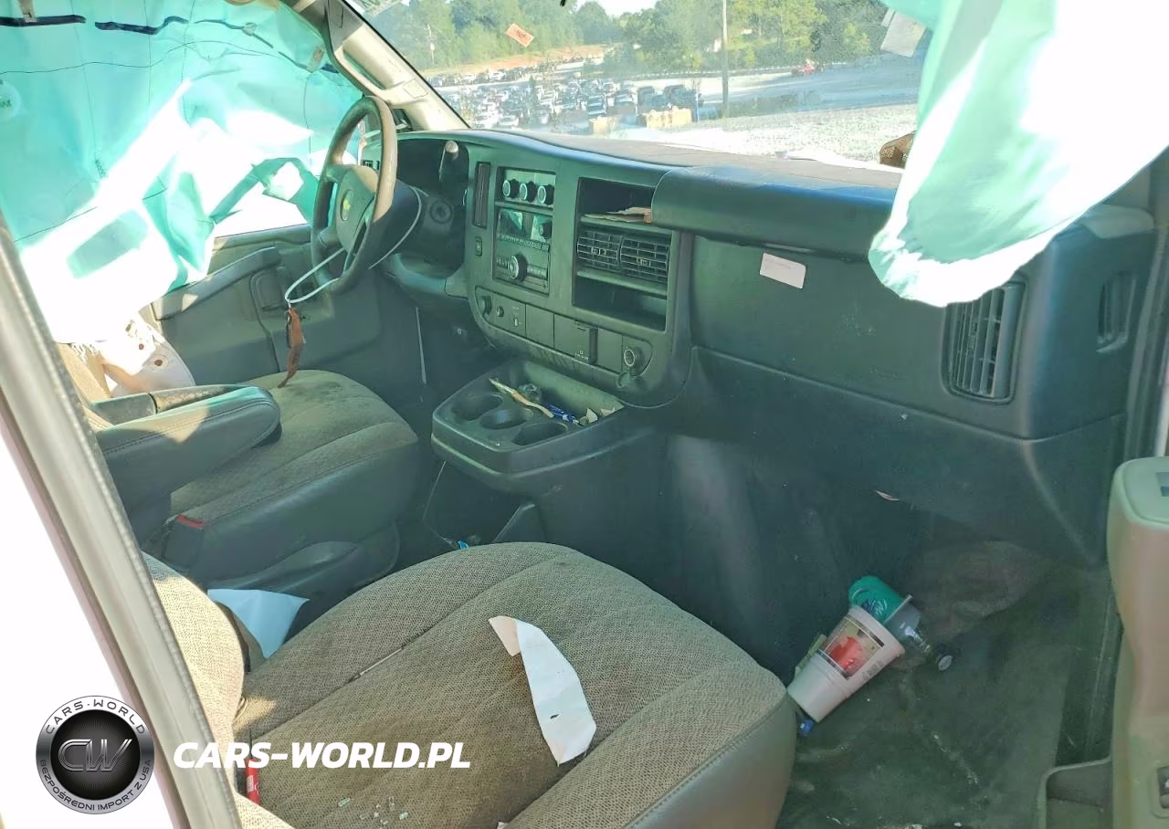 2017 Chevrolet Express G2500 VIN:1GCWGAFF7H1221463 - 8