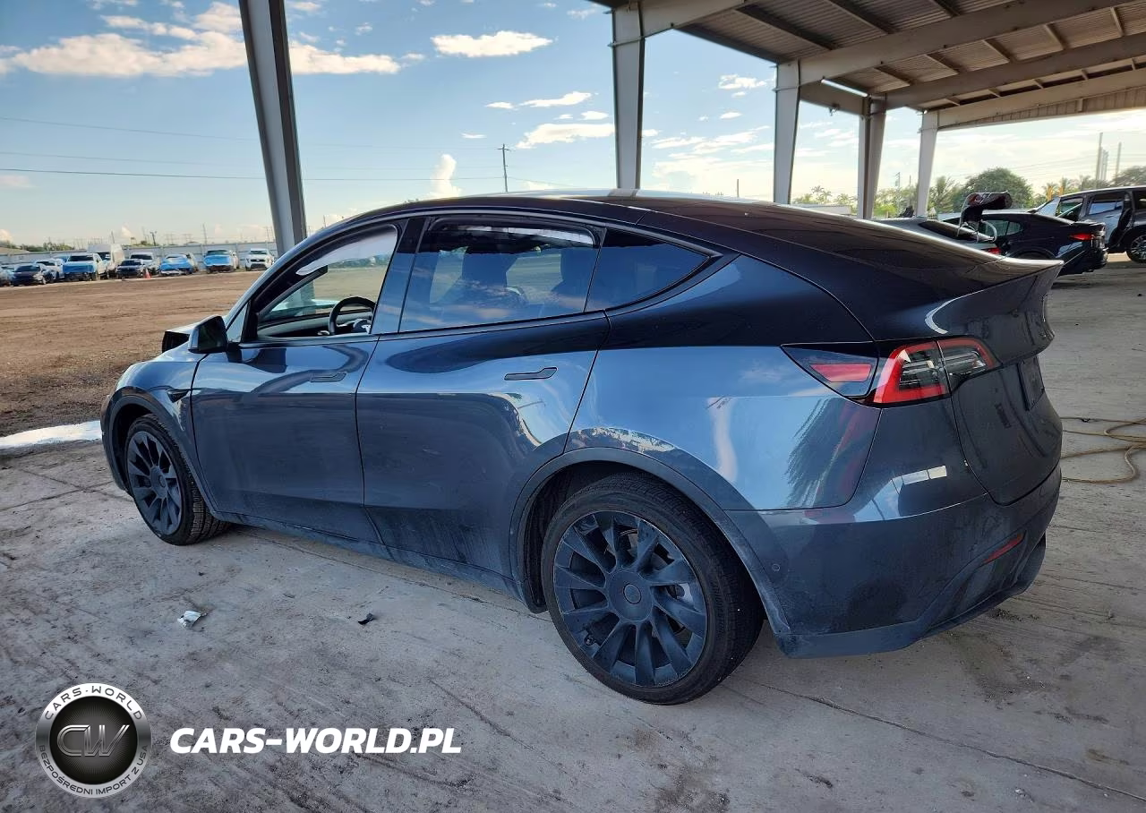 2021 Tesla Model Y VIN:5YJYGDEE1MF111478 - 2