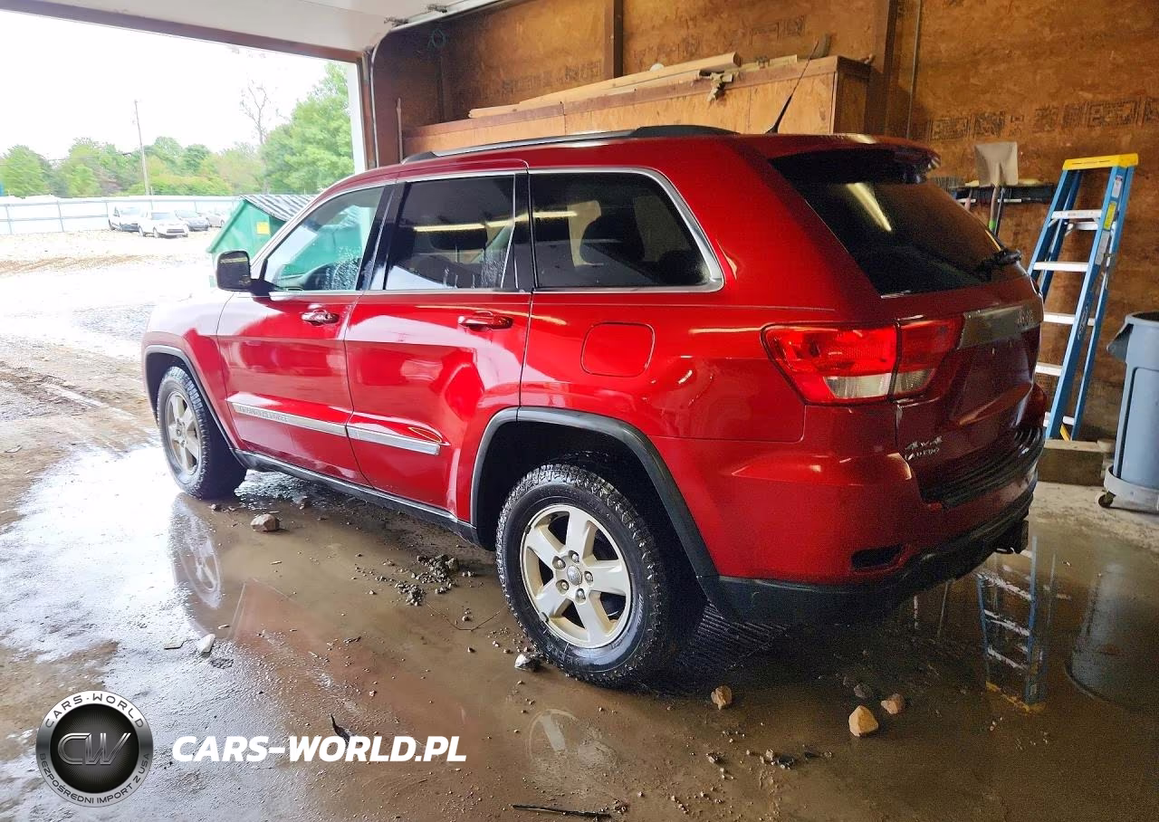 2011 Jeep Grand Cherokee Laredo VIN:1J4RR4GG8BC530025 - 2