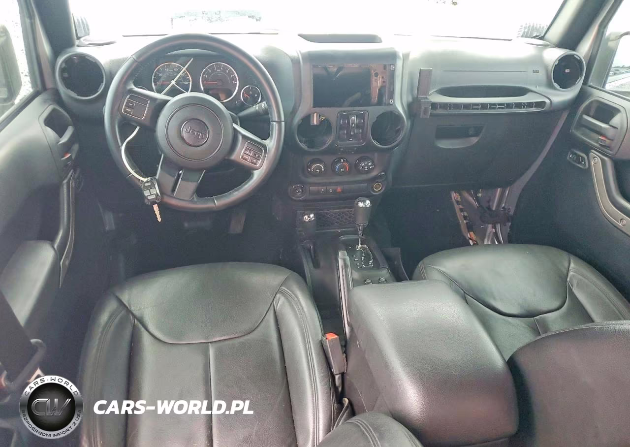 2015 Jeep Wrangler Unlimited Sport VIN:1C4BJWDG6FL569264 - 8