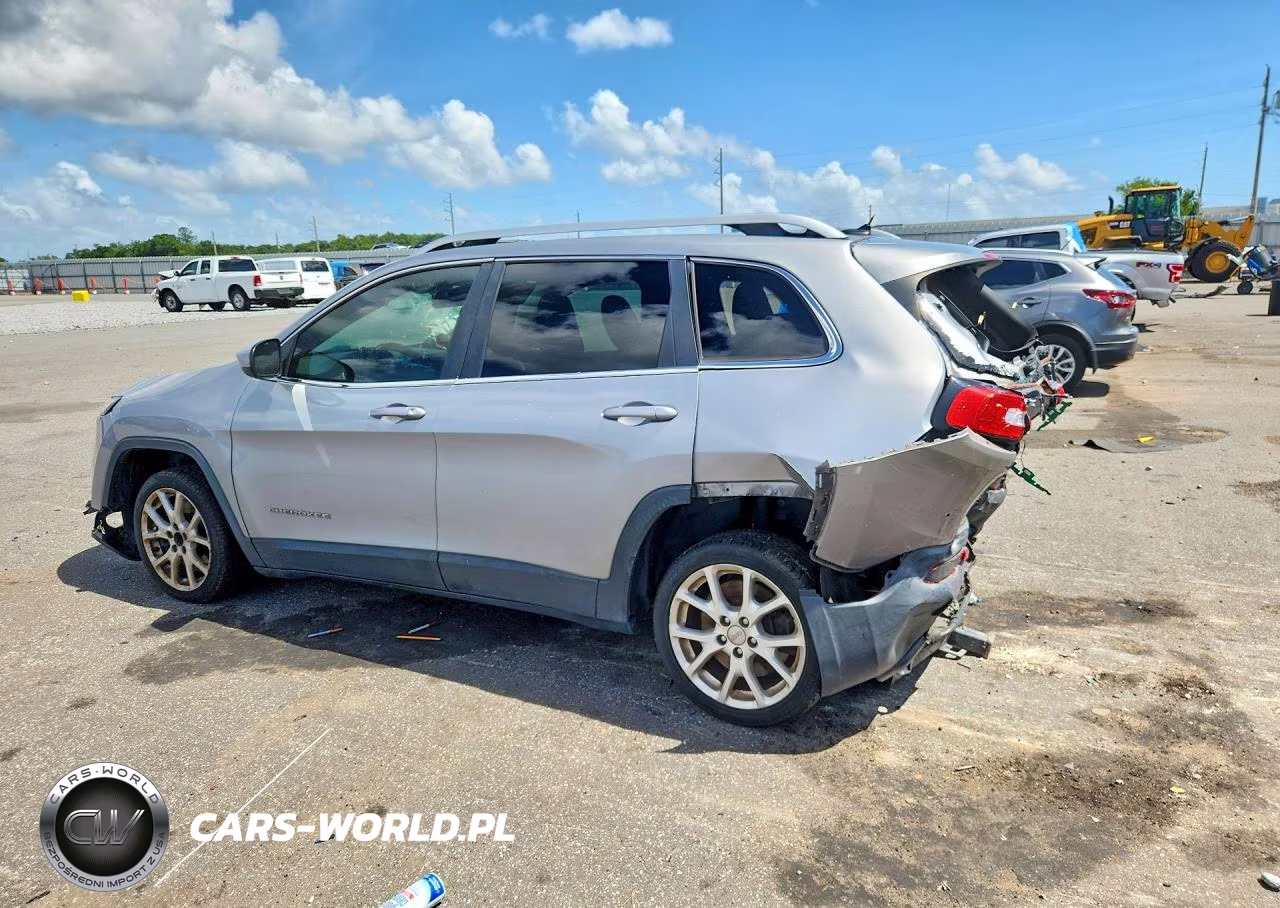 2014 Jeep Cherokee Latitude VIN:1C4PJLCS4EW262506 - 2