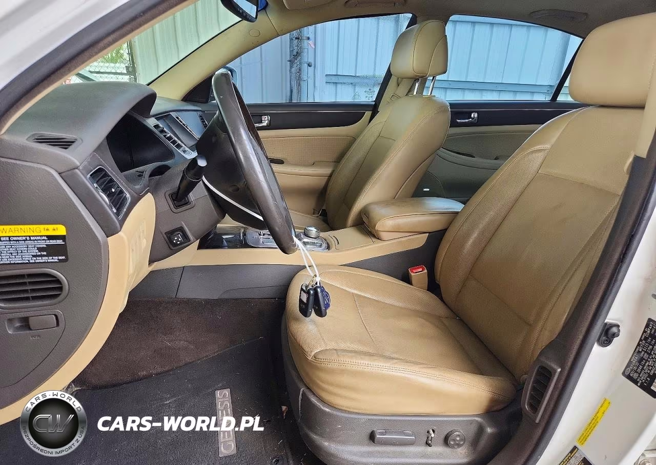 2011 Hyundai Genesis 4.6L VIN:KMHGC4DF6BU132957 - 7