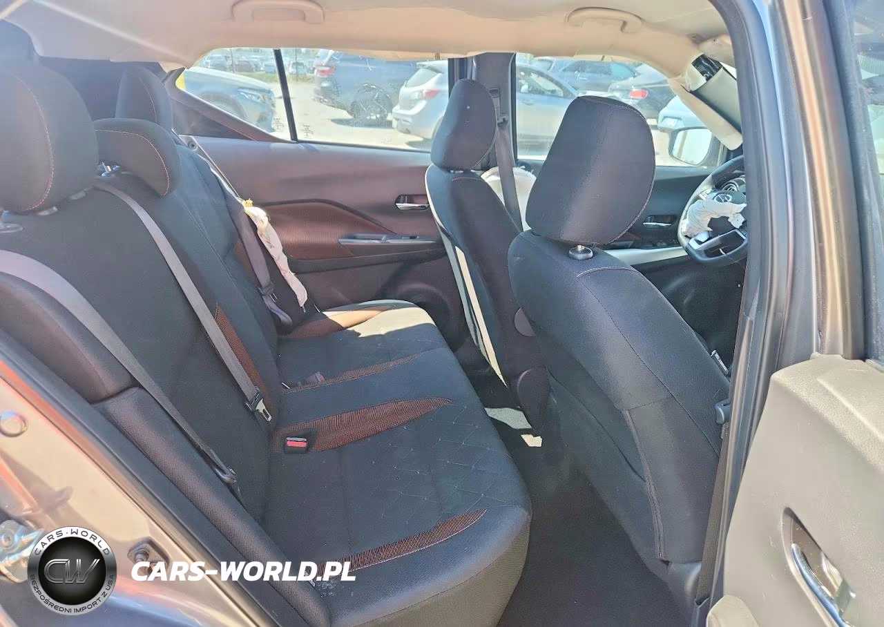 2020 Nissan Kicks Sr VIN:3N1CP5DV4LL490030 - 11