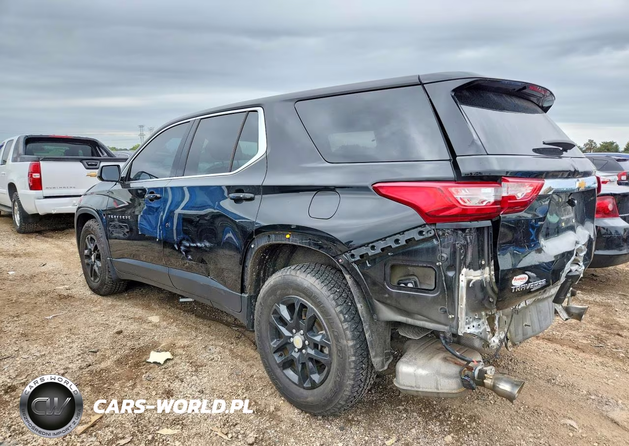 2018 Chevrolet Traverse Ls VIN:1GNERFKW1JJ105715 - 2