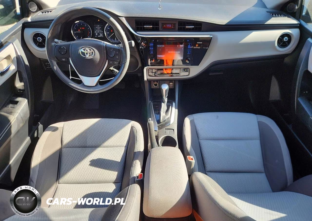 2017 Toyota Corolla Le VIN:5YFBURHE7HP734329 - 8