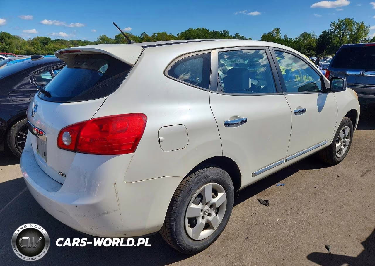2011 Nissan Rogue S VIN:JN8AS5MVXBW304717 - 3