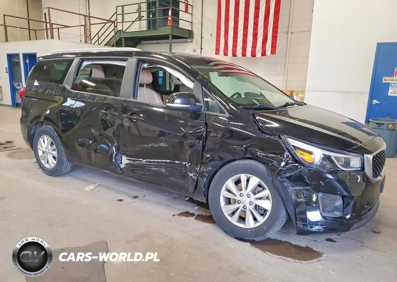 2018 Kia Sedona Lx VIN:KNDMB5C15J6377760 - 4