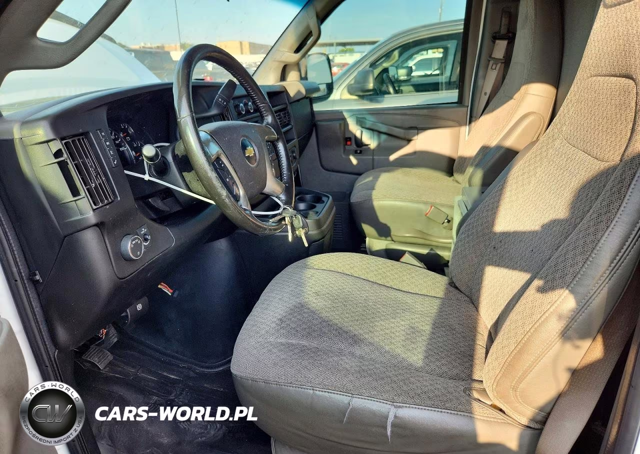 2018 Chevrolet Express 3500 VIN:1GCZGHFG2J1179854 - 7
