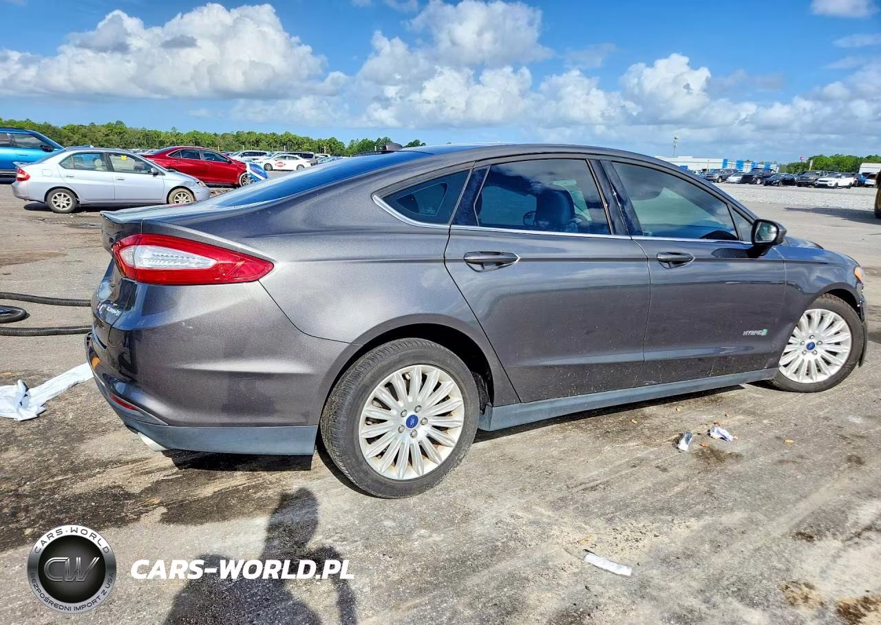 2016 Ford Fusion S Hybrid VIN:3FA6P0UU0GR338064 - 3