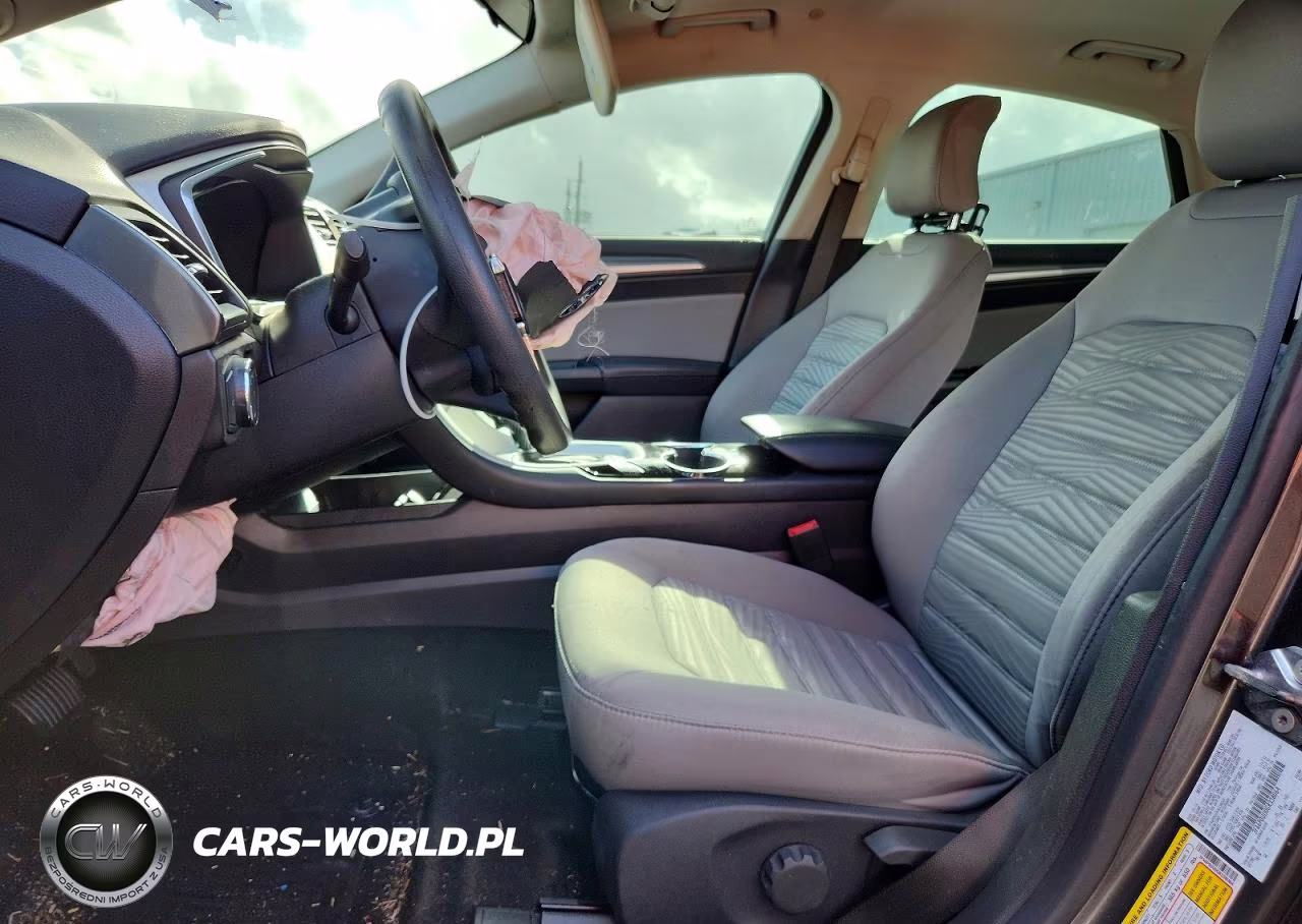 2016 Ford Fusion S Hybrid VIN:3FA6P0UU0GR338064 - 7