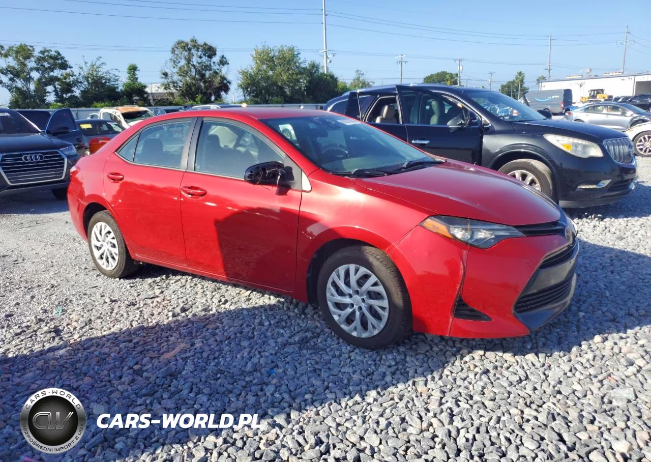 2017 Toyota Corolla Le VIN:5YFBURHE1HP636798 - 4