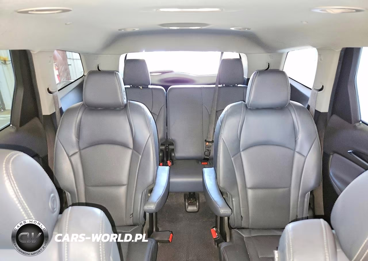 2018 Buick Enclave Essence VIN:5GAEVAKW1JJ264775 - 10