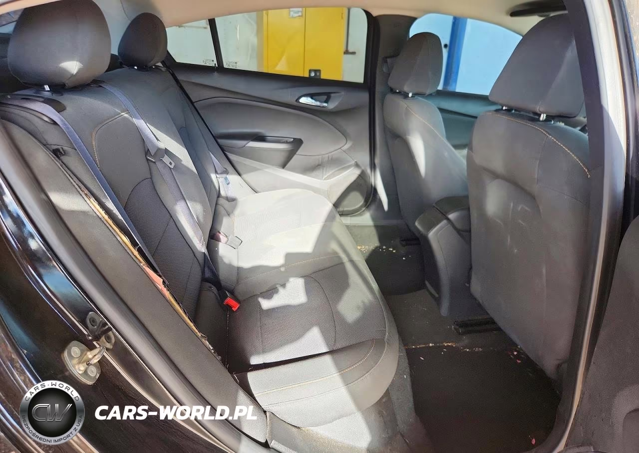 2018 Chevrolet Cruze Ls VIN:1G1BC5SM7J7112728 - 10