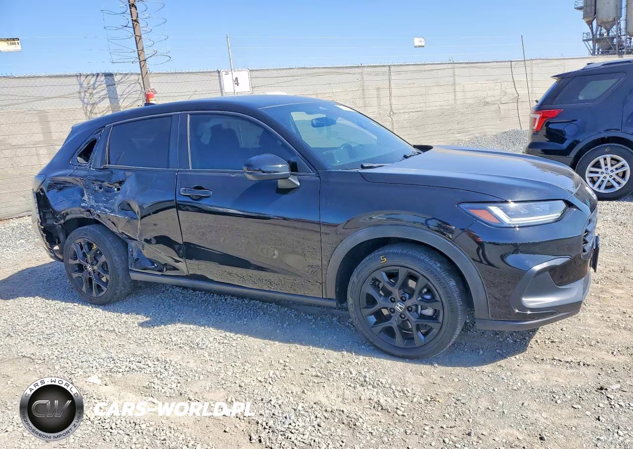 2023 Honda Hr-V Sport VIN:3CZRZ1H58PM708677 - 4