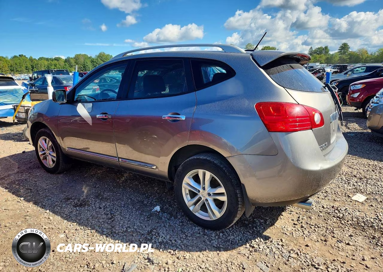2013 Nissan Rogue S VIN:JN8AS5MV4DW635604 - 2