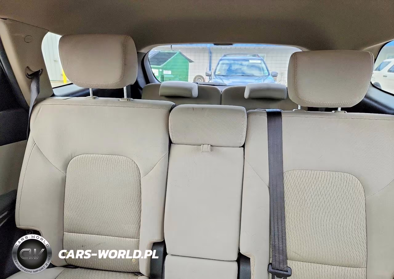 2017 Hyundai Santa Fe Se VIN:KM8SMDHF5HU165989 - 10