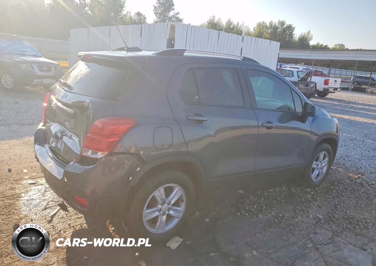 2021 Chevrolet Trax 1Lt VIN:KL7CJLSB7MB311572 - 3