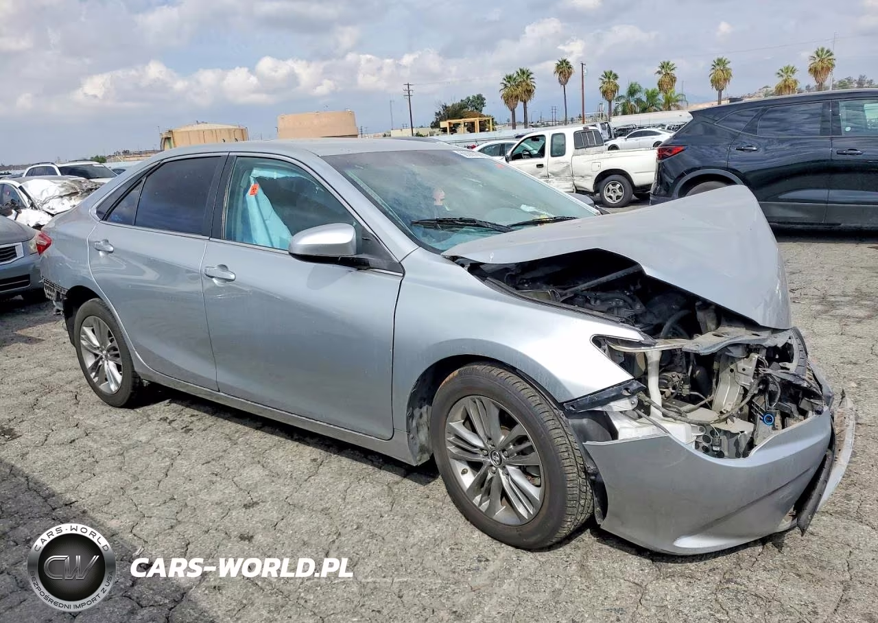 2016 Toyota Camry Se VIN:4T1BF1FK8GU218238 - 4