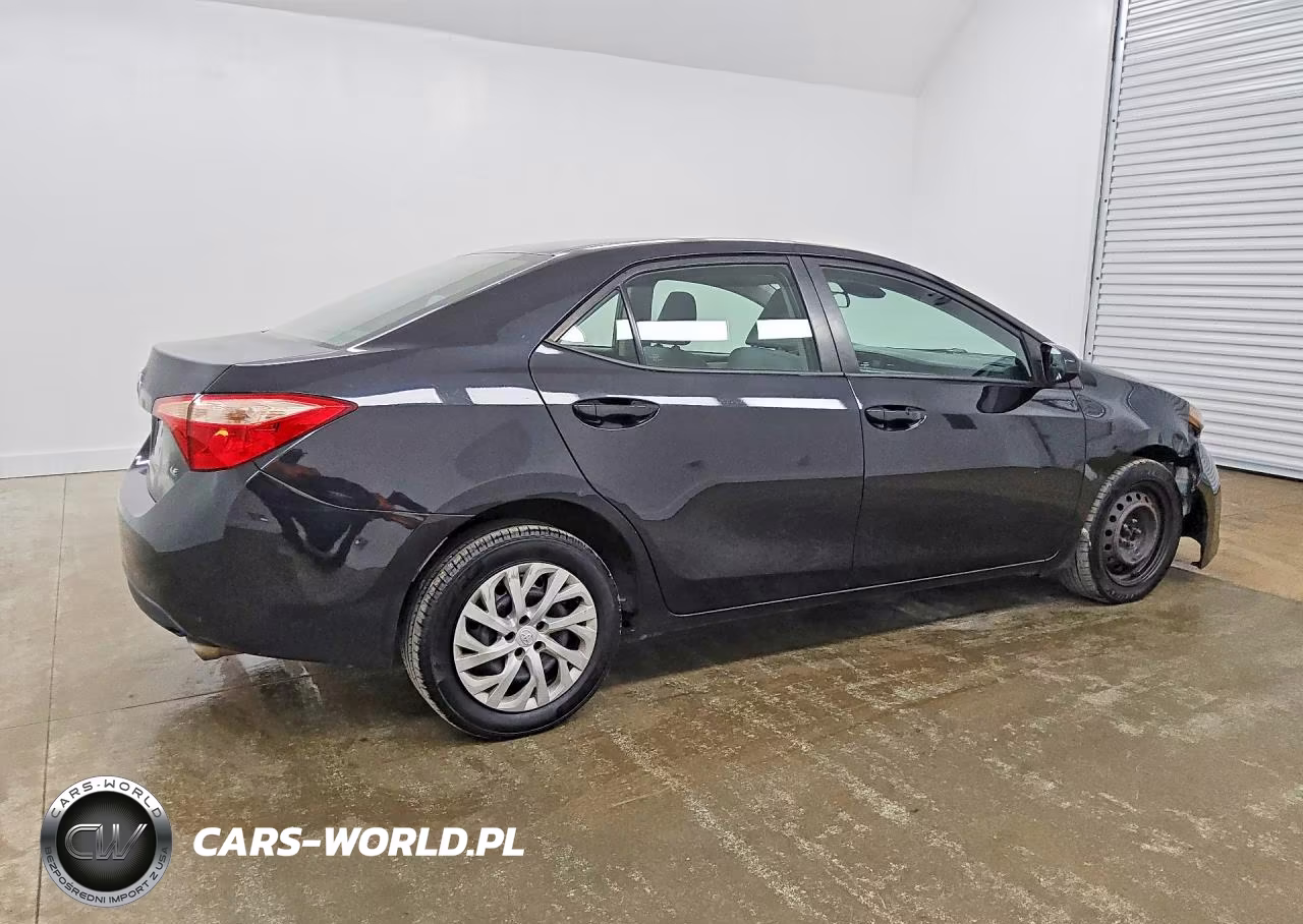 2017 Toyota Corolla Le VIN:2T1BURHE4HC860647 - 3