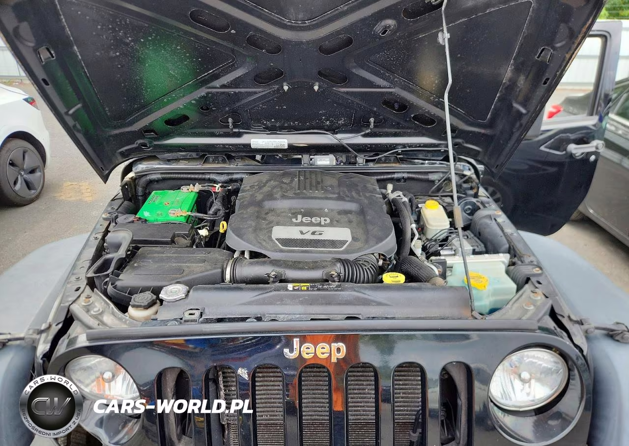 2017 Jeep Wrangler Unlimited Sport VIN:1C4BJWDG7HL535031 - 12