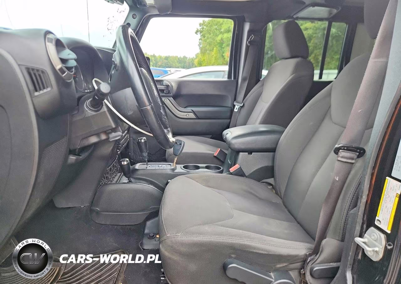 2017 Jeep Wrangler Unlimited Sport VIN:1C4BJWDG7HL535031 - 7