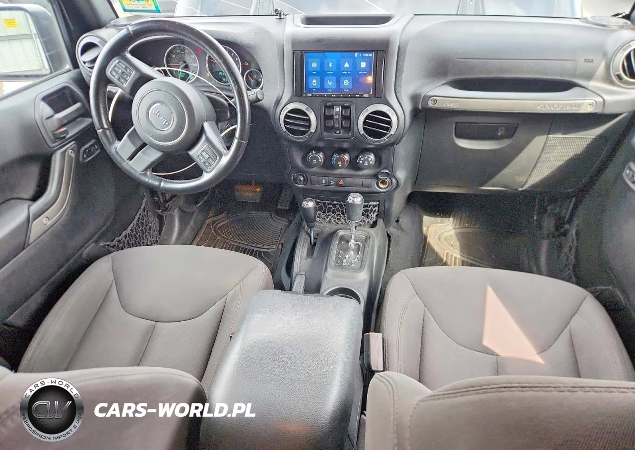 2017 Jeep Wrangler Unlimited Sport VIN:1C4BJWDG7HL535031 - 8