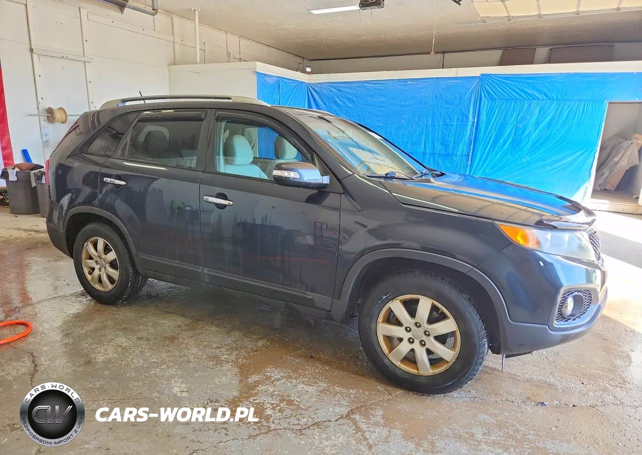 2012 Kia Sorento Lx VIN:5XYKT3A65CG252104 - 4